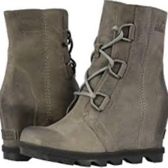 SOREL JOAN OF ARCTIC WEDGE BOOTS - Picture 1 of 7